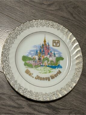 Disney Castle Collector Plate - White with Gold Trim